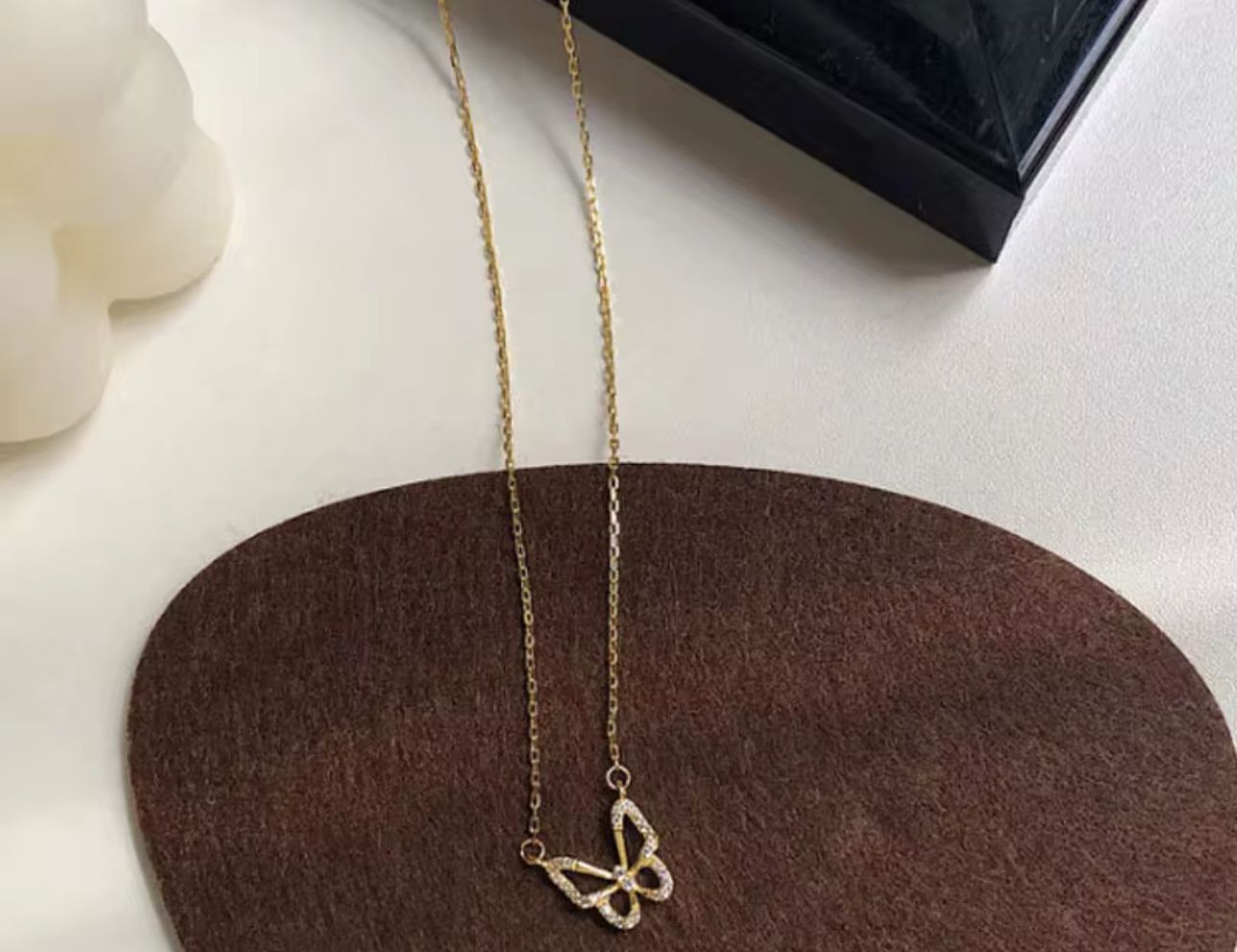 Elegant Zircon Butterfly Pendant Choker Necklace